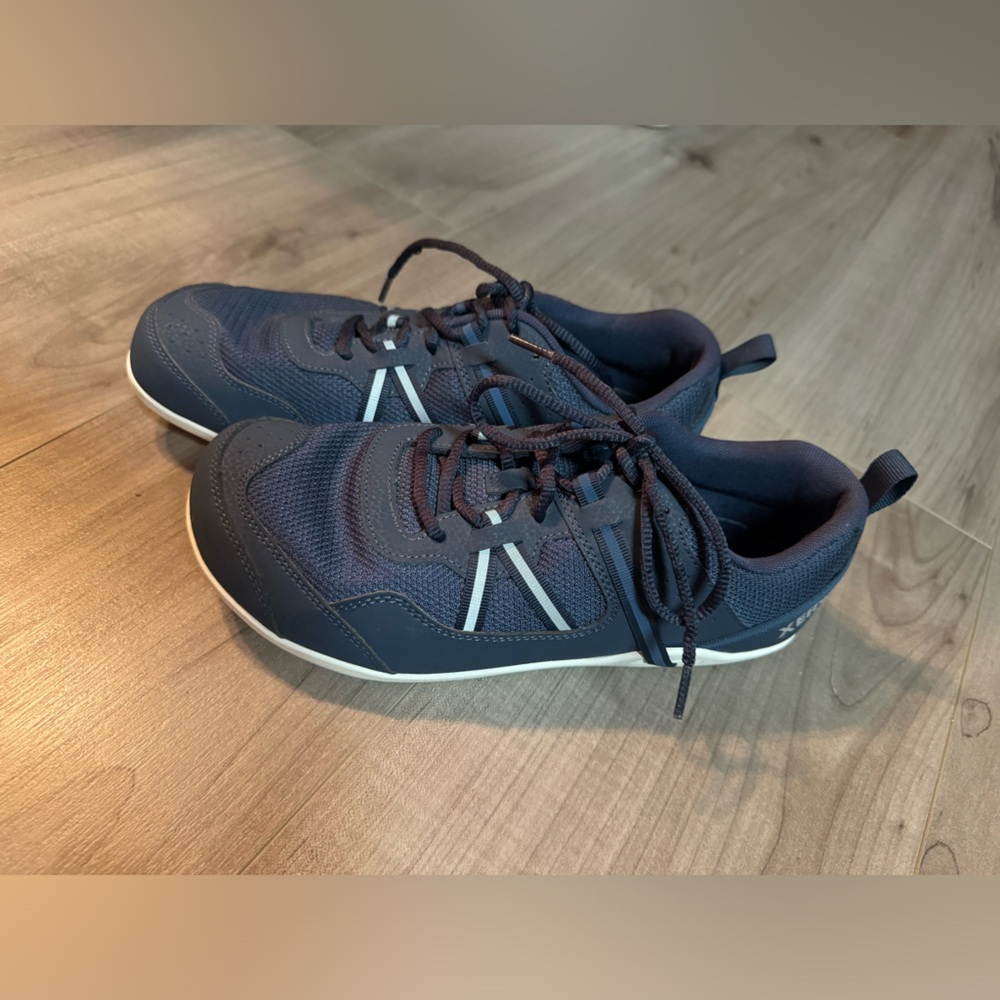 Xero Shoes Women’s size 11 Prio